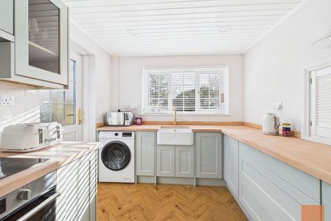 28 Tregease Road, St Agnes, TR5 0SL
