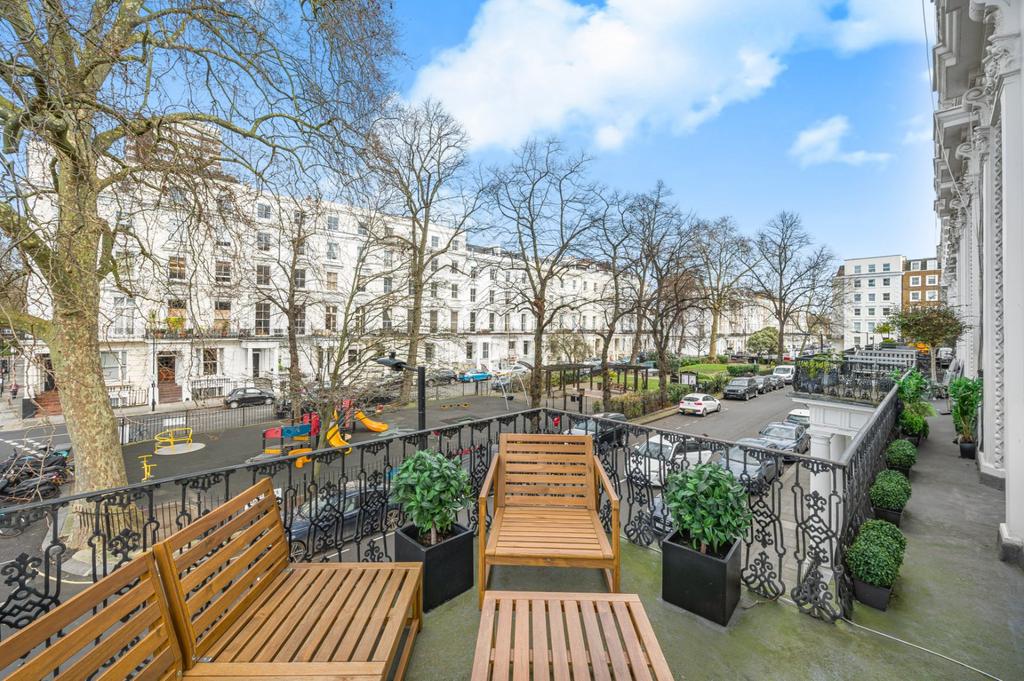 Apt 4 - Terrace