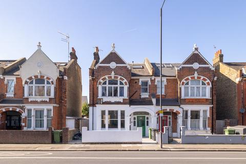 3 bedroom flat for sale, Fulham Palace Road, Fulham, Greater London