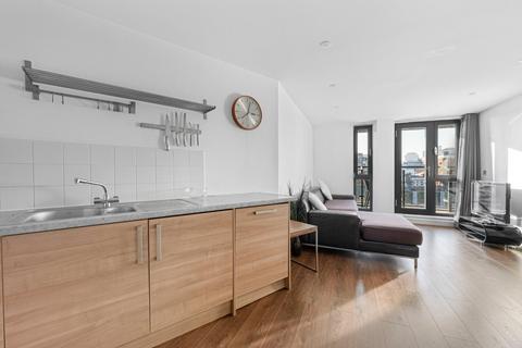 1 bedroom flat to rent, Southwark Bridge Road, London