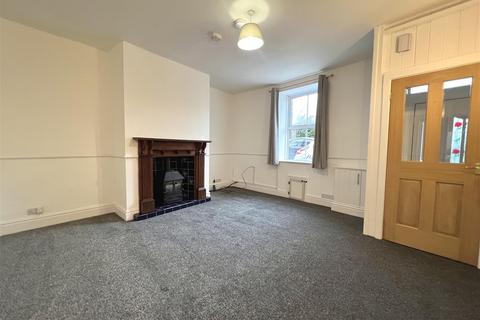 2 bedroom terraced house to rent, St. Marys Road, Glossop