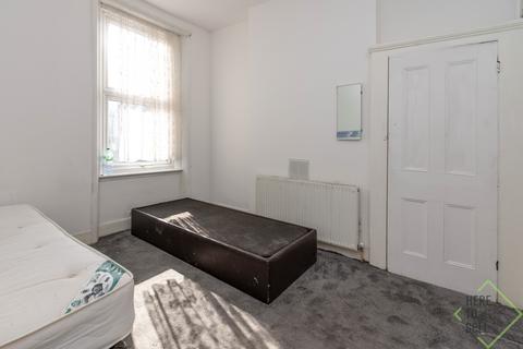 5 bedroom terraced house for sale, London N8