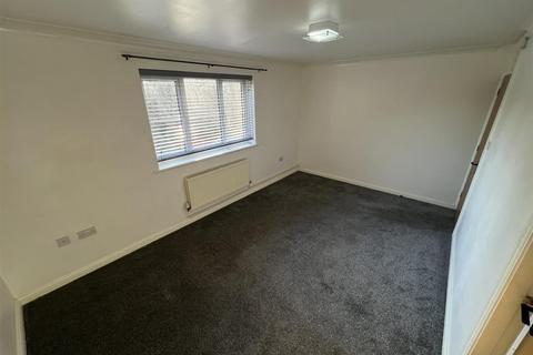 2 bedroom apartment to rent, Rosefield Close, Stockport SK3