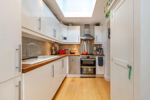 2 bedroom flat for sale, Burghley Road, Kentish Town, London