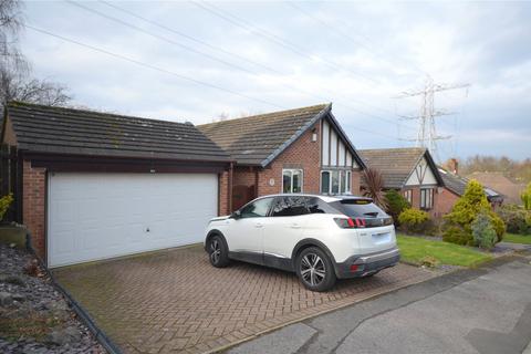 3 bedroom bungalow for sale, Spring Bank Drive, Liversedge, West Yorkshire, WF15