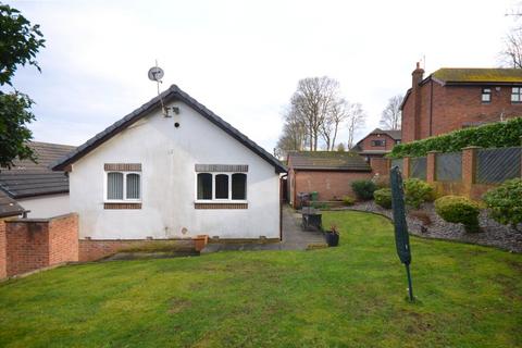 3 bedroom bungalow for sale, Spring Bank Drive, Liversedge, West Yorkshire, WF15