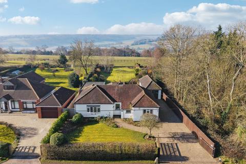 4 bedroom detached house for sale, Chinnor Road, High Wycombe HP14