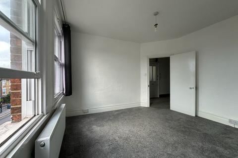 3 bedroom flat for sale, Flat 8, Portland Mansions, Portland Road, London, SE25 4QW