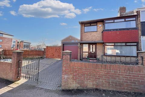 3 bedroom semi-detached house for sale, Flexbury Gardens, Felling, Gateshead, Tyne and Wear, NE10 9JA