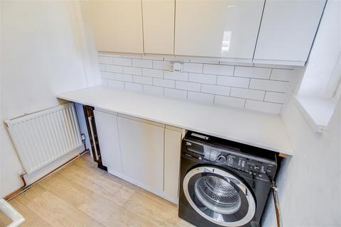 2 bedroom semi-detached house for sale, Kettlethorpe Road, Wakefield WF2