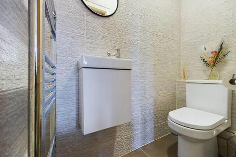 55 Hubert Road, Rainham, RM13 8AD