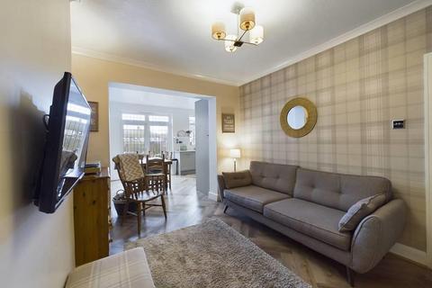 55 Hubert Road, Rainham, RM13 8AD