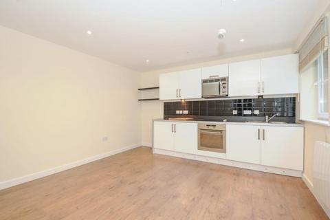 1 bedroom flat for sale, Aylesbury,  Buckinghamshire,  HP20