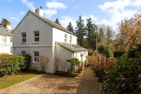 3 bedroom semi-detached house for sale, Hamlash Lane, Frensham, Farnham, Surrey, GU10