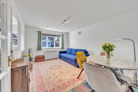 5 Upton Close, London, NW2 1UP