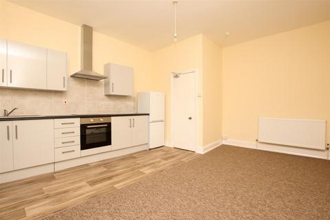 2 bedroom flat to rent, Weston Park East, Bath BA1