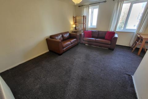 3 bedroom apartment for sale, Stretford Road, Hulme, Manchester. M15 4AY