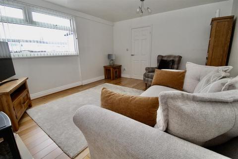 3 bedroom terraced house for sale, Rathlin Croft, Birmingham B36