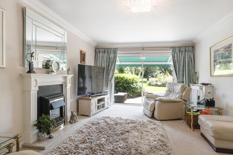 4 bedroom detached house for sale, Wrotham Road, Meopham, Gravesend, Kent, DA13