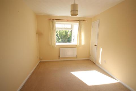 2 bedroom house to rent, Mandrill Close, Cambridge CB1