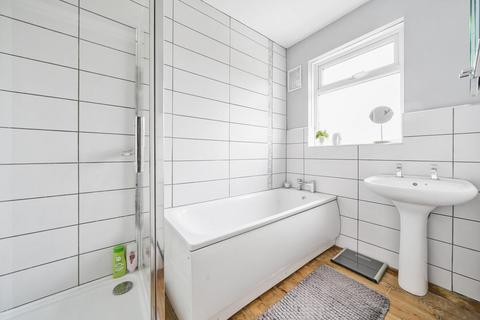 45 Merlin Grove, Beckenham, BR3 3HR