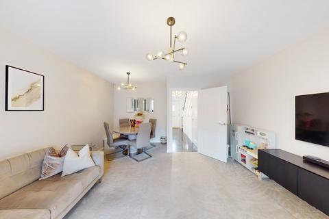 2 bedroom terraced house for sale, Oswald Close, Hornchurch RM12