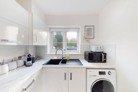 6 Oswald Close, Hornchurch, RM12 5DF