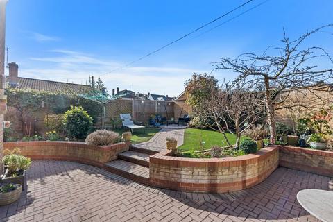 4 bedroom detached bungalow for sale, Pipers Close, Kettering NN15
