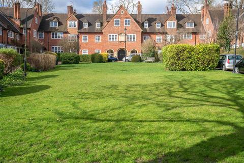 3 bedroom flat for sale, Rookfield Close, London, N10