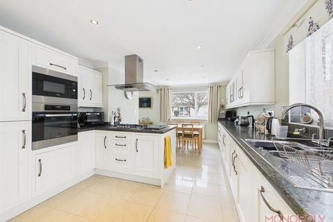 54 Alyn Drive, Rossett, Wrexham, LL12 0HQ