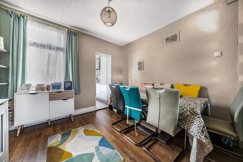 40 Battle Road, Erith, DA8 1BJ