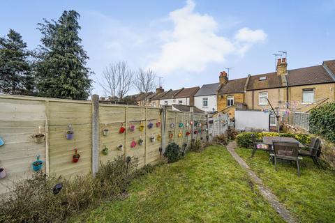 40 Battle Road, Erith, DA8 1BJ