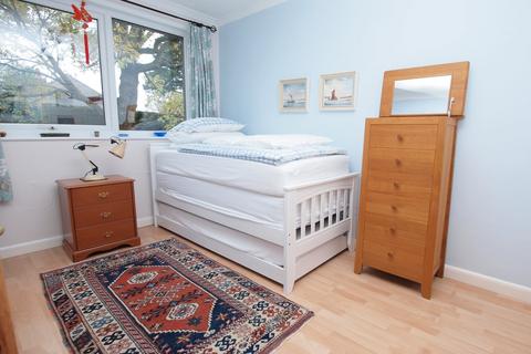 24 Foxes Dale, Bromley, BR2 0JS
