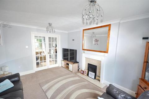 7 Pine Close, Helston, TR13 8QG