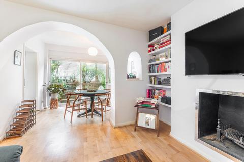 1 bedroom flat for sale, Southgate Road, London, N1