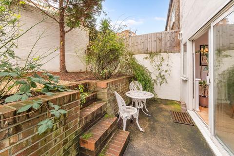 1 bedroom flat for sale, Southgate Road, London, N1