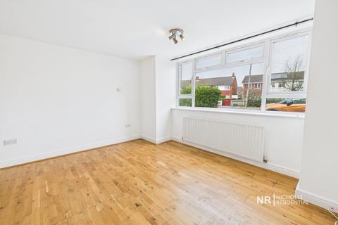 2 bedroom flat for sale, West Ewell KT19