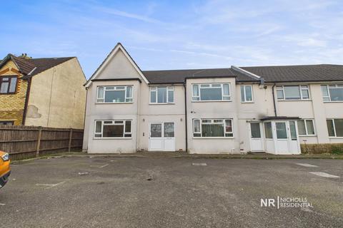 2 bedroom flat for sale, West Ewell KT19