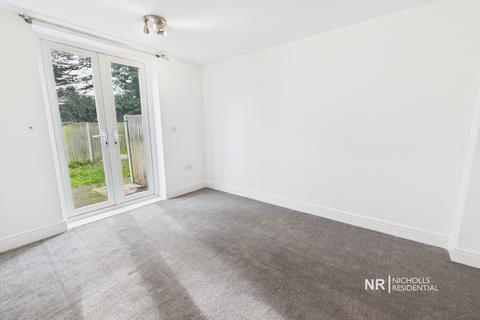 2 bedroom flat for sale, West Ewell KT19