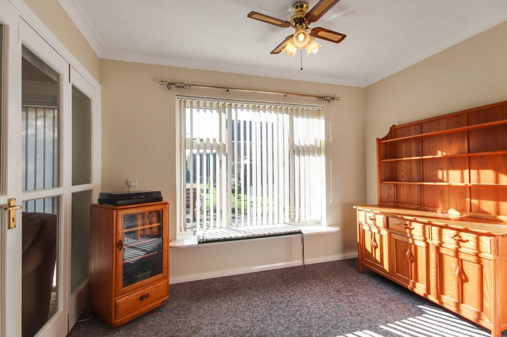 Breakfast Room