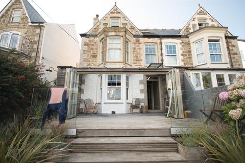 4 bedroom semi-detached house for sale, Perranporth