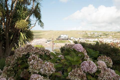 4 bedroom semi-detached house for sale, Perranporth