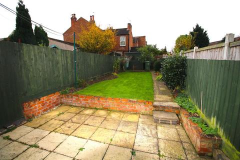 2 bedroom terraced house to rent, Rowland Street