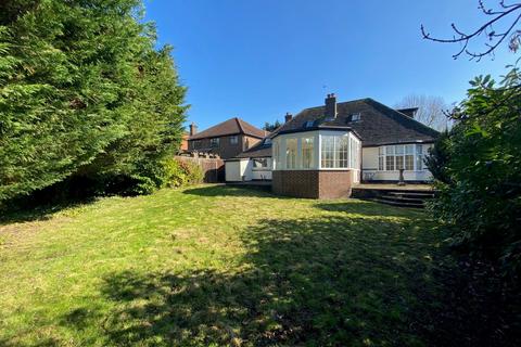 4 bedroom bungalow for sale, Wanstead Road, Bromley BR1