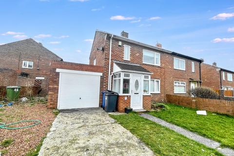 2 bedroom semi-detached house for sale, Henderson Road, Simonside, South Shields, Tyne and Wear, NE34 9QW