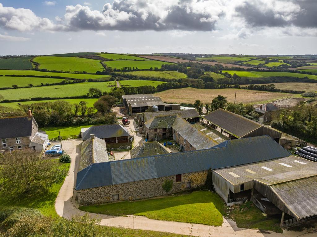 Lot 9 - Courtyard