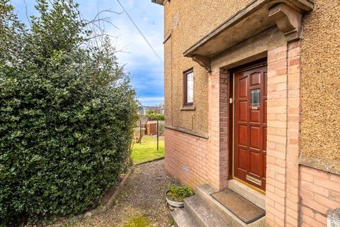 2 bedroom terraced house to rent, Elizabeth Crescent, Fife DD6