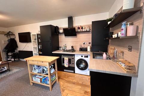 1 bedroom flat for sale, The Royal, Queens Road, Penarth