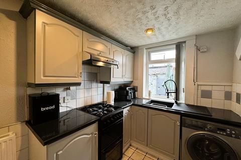 20 Cornall Street, Bury, BL8 1RZ