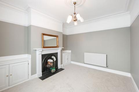 4 bedroom terraced house for sale, Worcester Road, Bromsgrove, B61 7HN